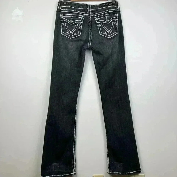 La Idol Premium Black Flare Jeans with Unique Stitching - Picture 1 of 8